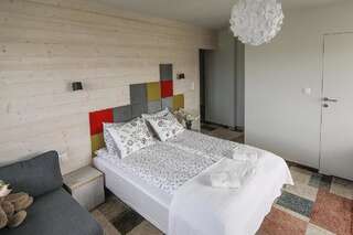 Отели типа «постель и завтрак» Villa Moje Tatry 2 Бялы-Дунаец Трехместный номер Делюкс-3